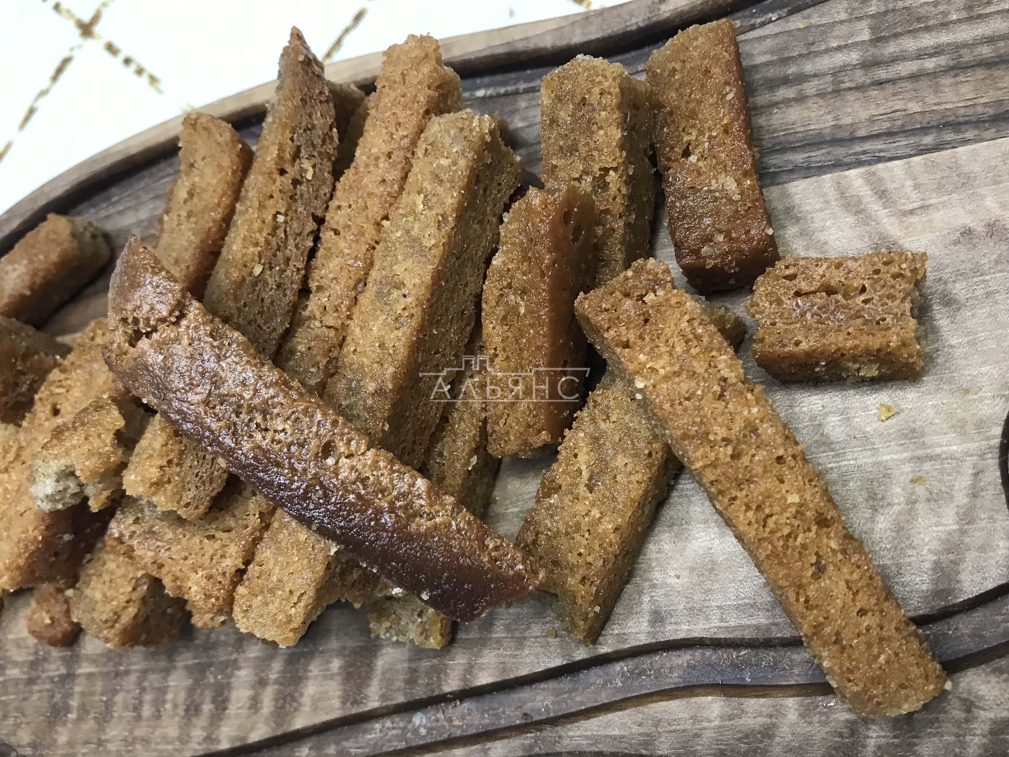 Деревенские гренки с чесноком в Сызрани