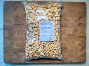 Семга теша (брюшки) холодного копчения: Кешью жарено-соленый